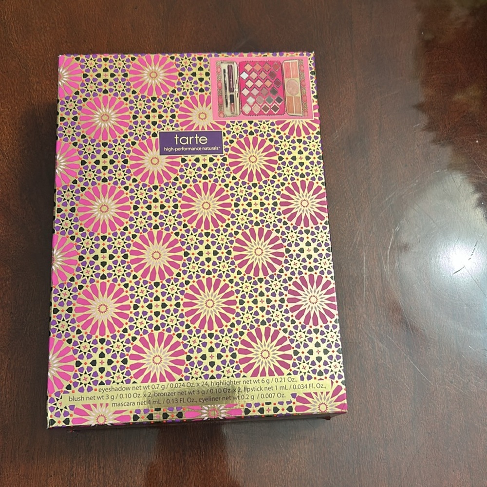 Tarte Treasure Box Collector’s set - Picture 7 of 8